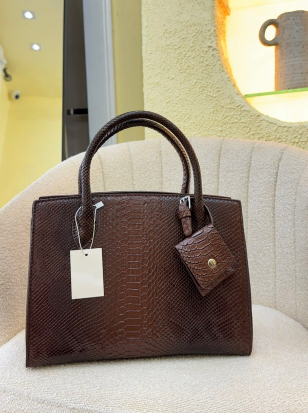 W6807 BAG
