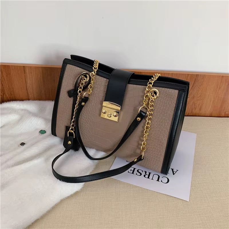 77116# BAG