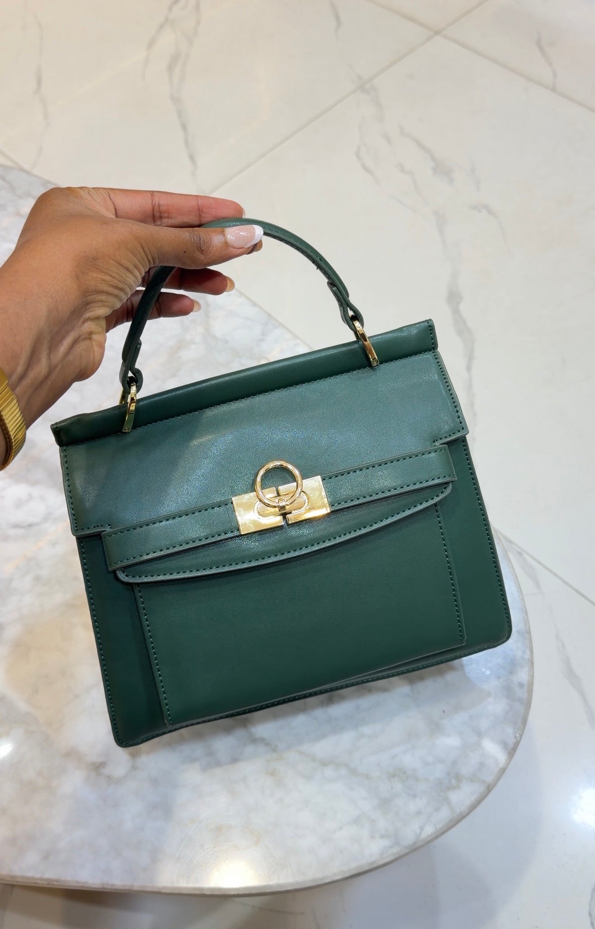 895# BAG