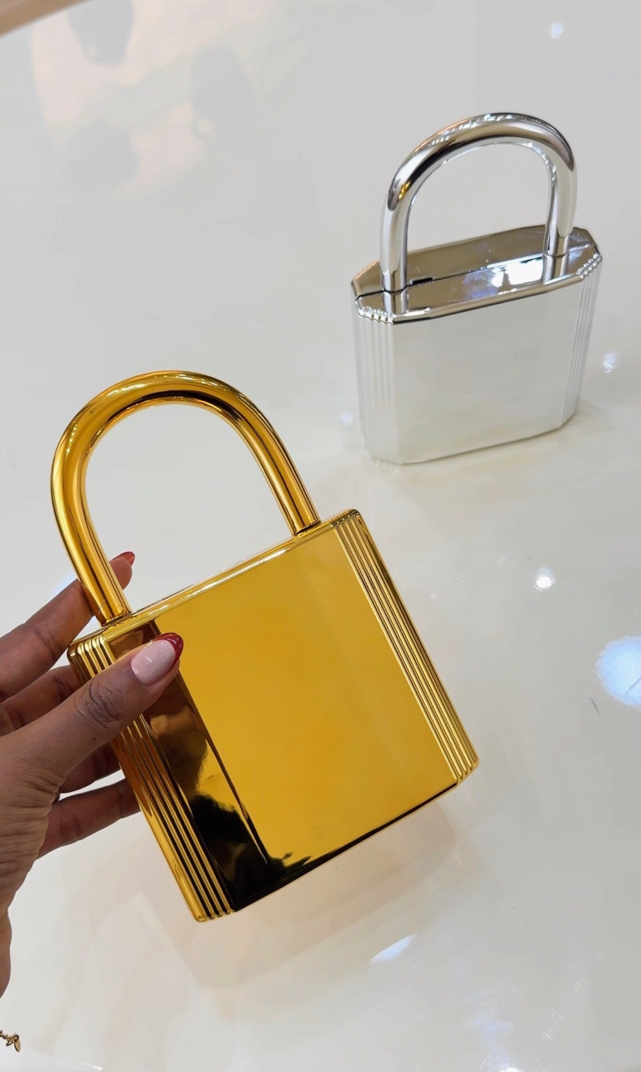 PADLOCK CLUTCHPURSE