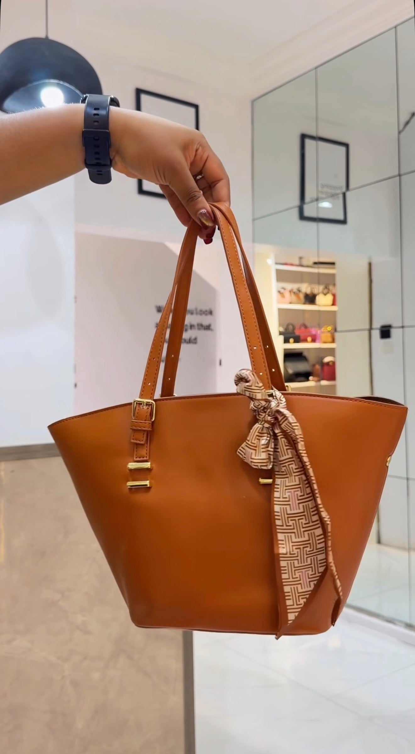 885# BAG