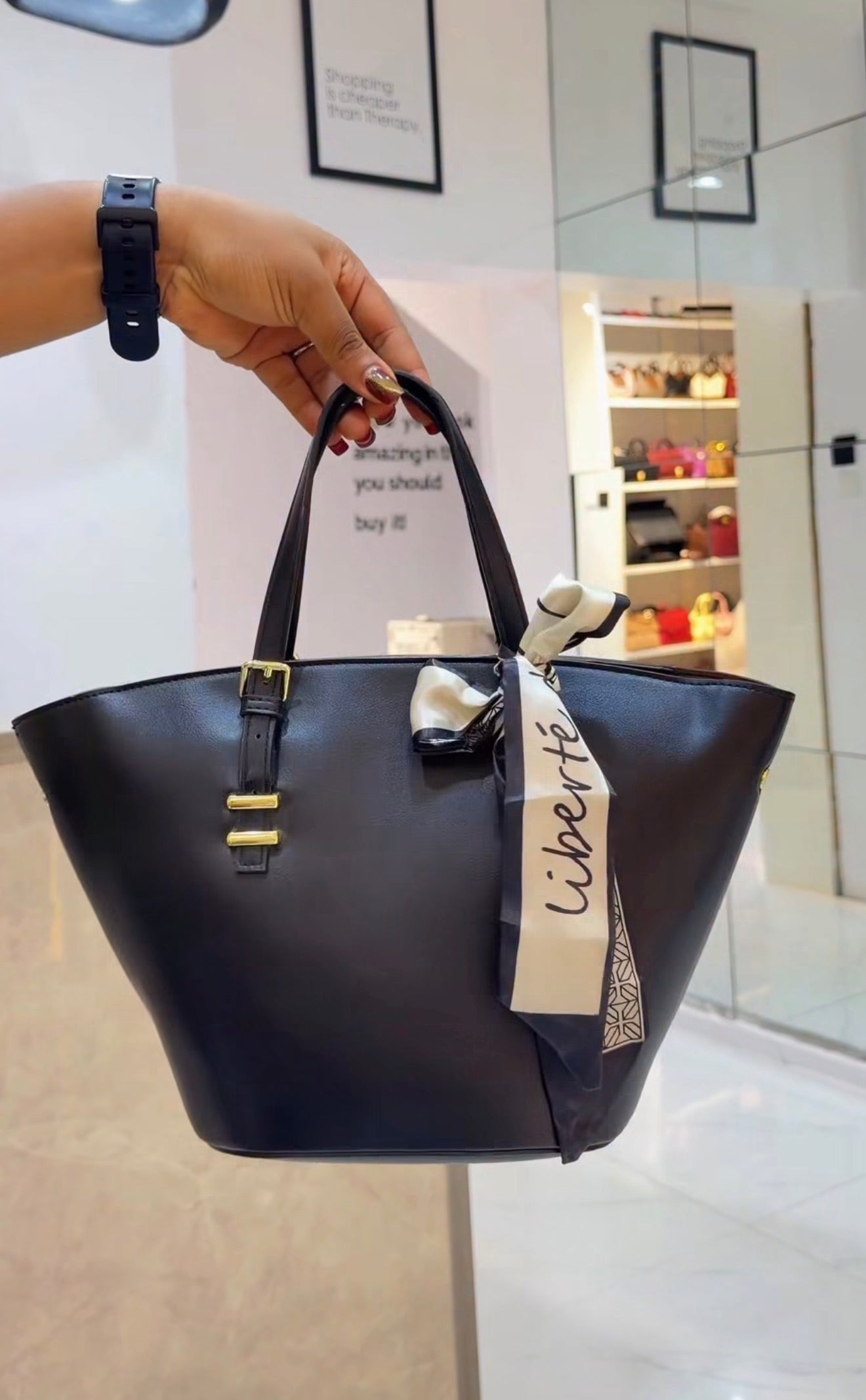 885# BAG