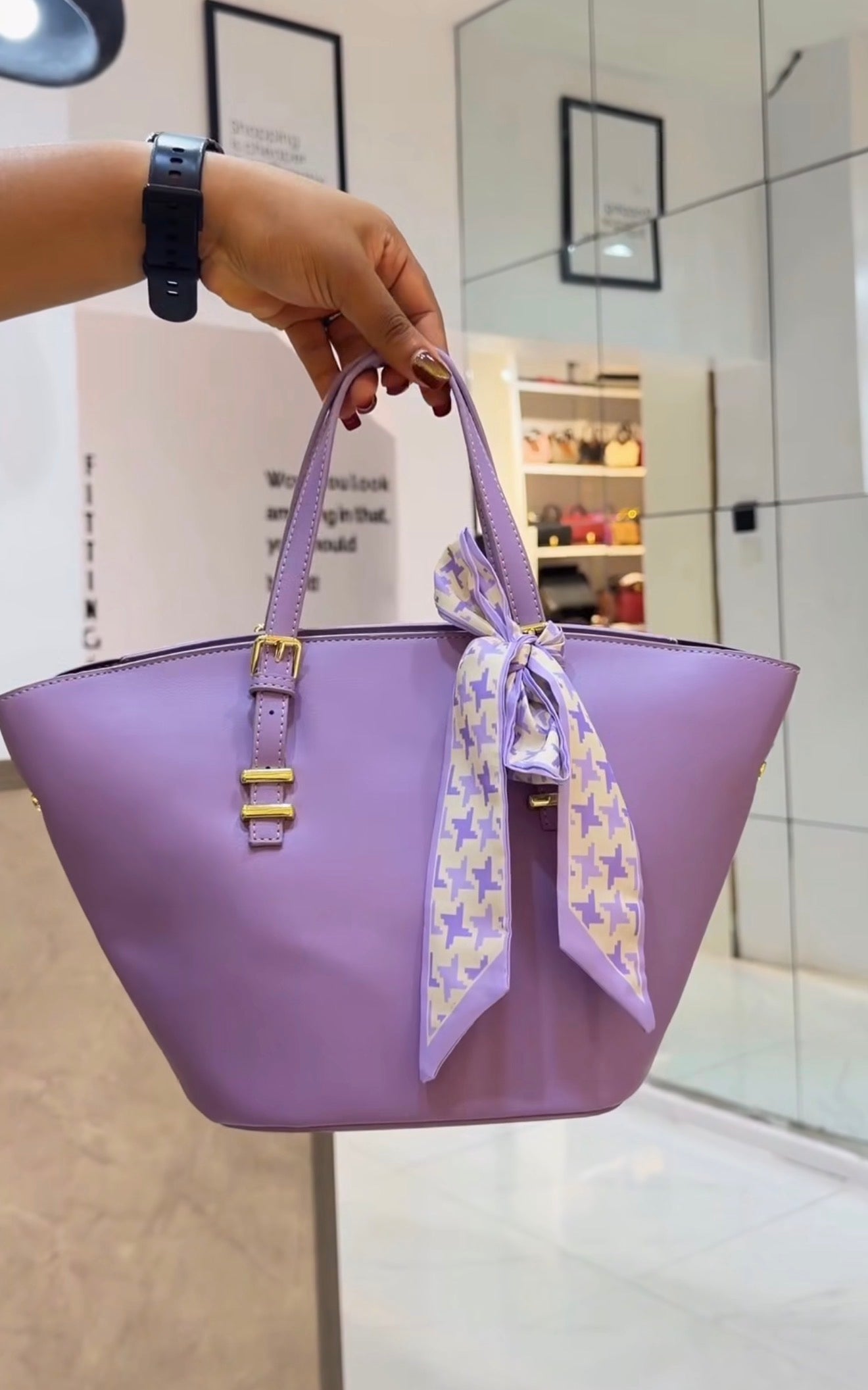 885# BAG