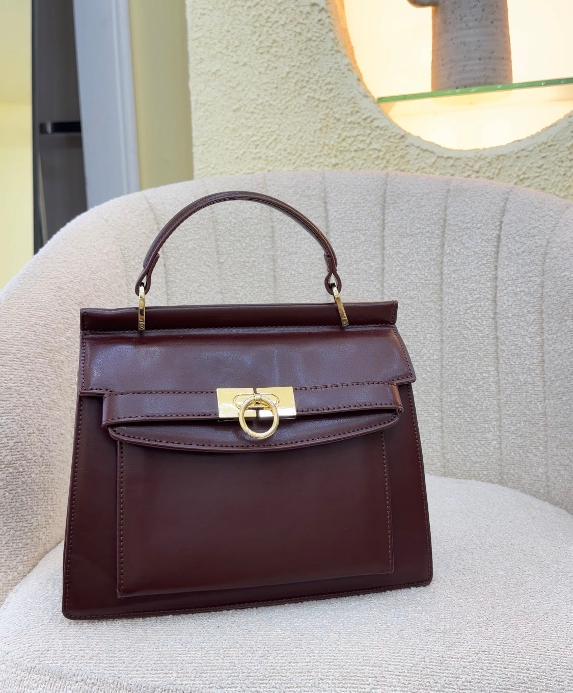 895# BAG