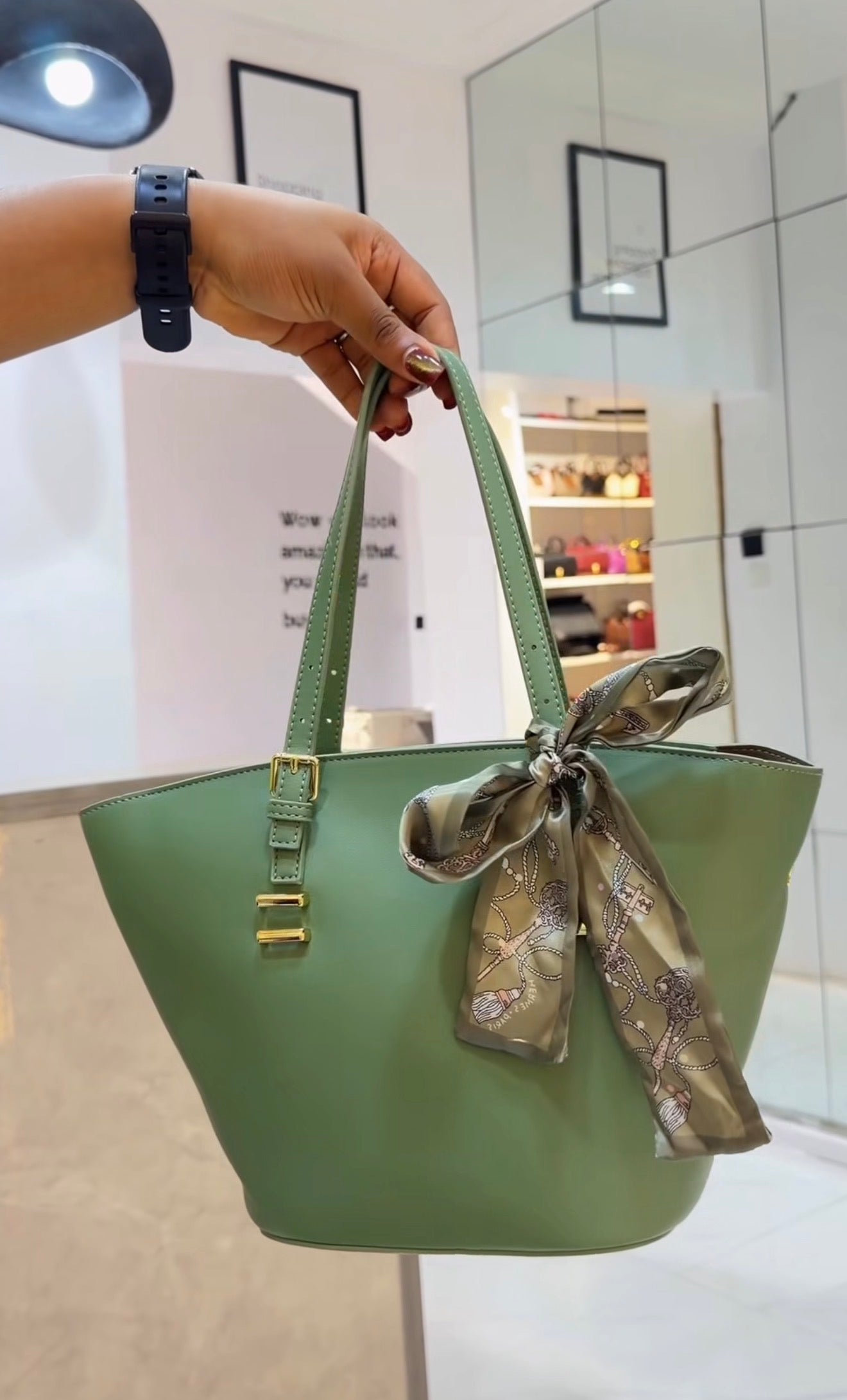 885# BAG