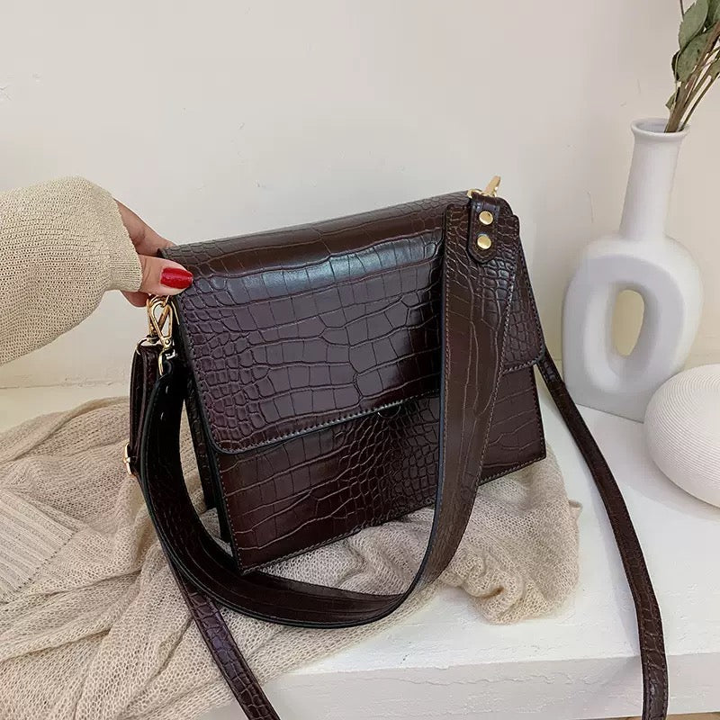 DERA CROC BAG
