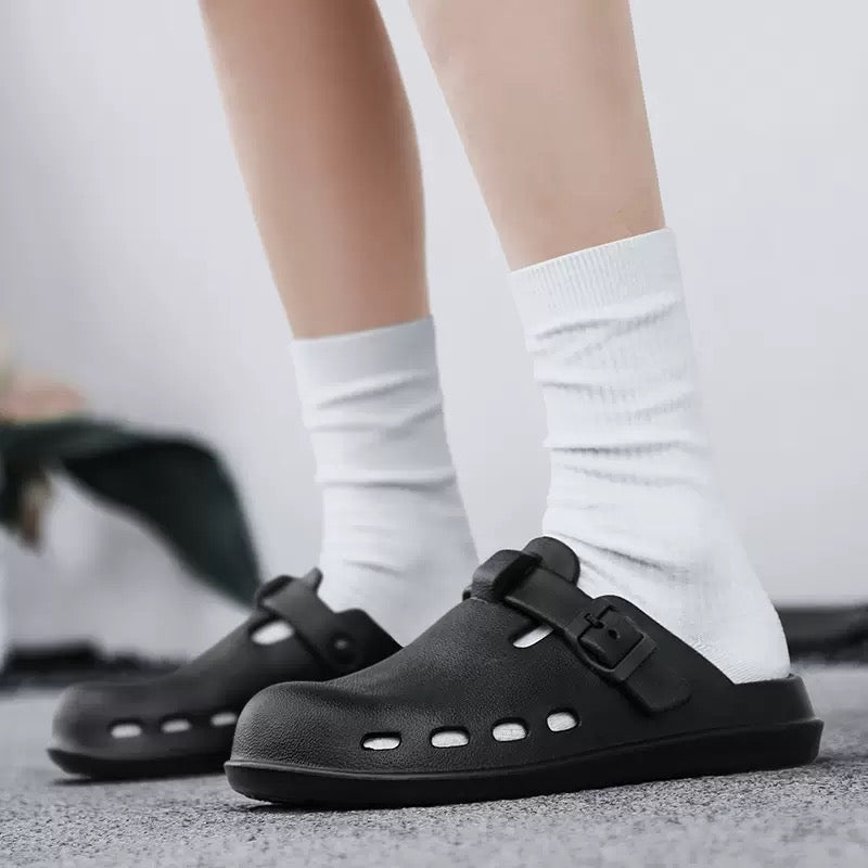 CROCS