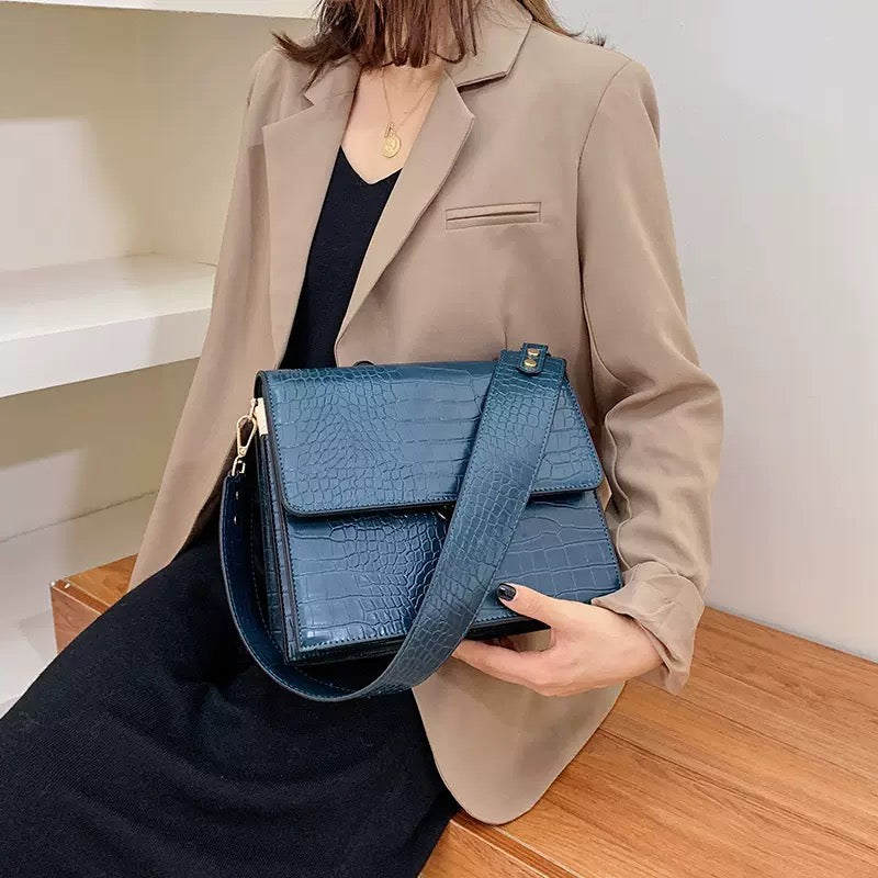 DERA CROC BAG
