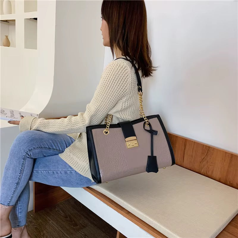 77116# BAG
