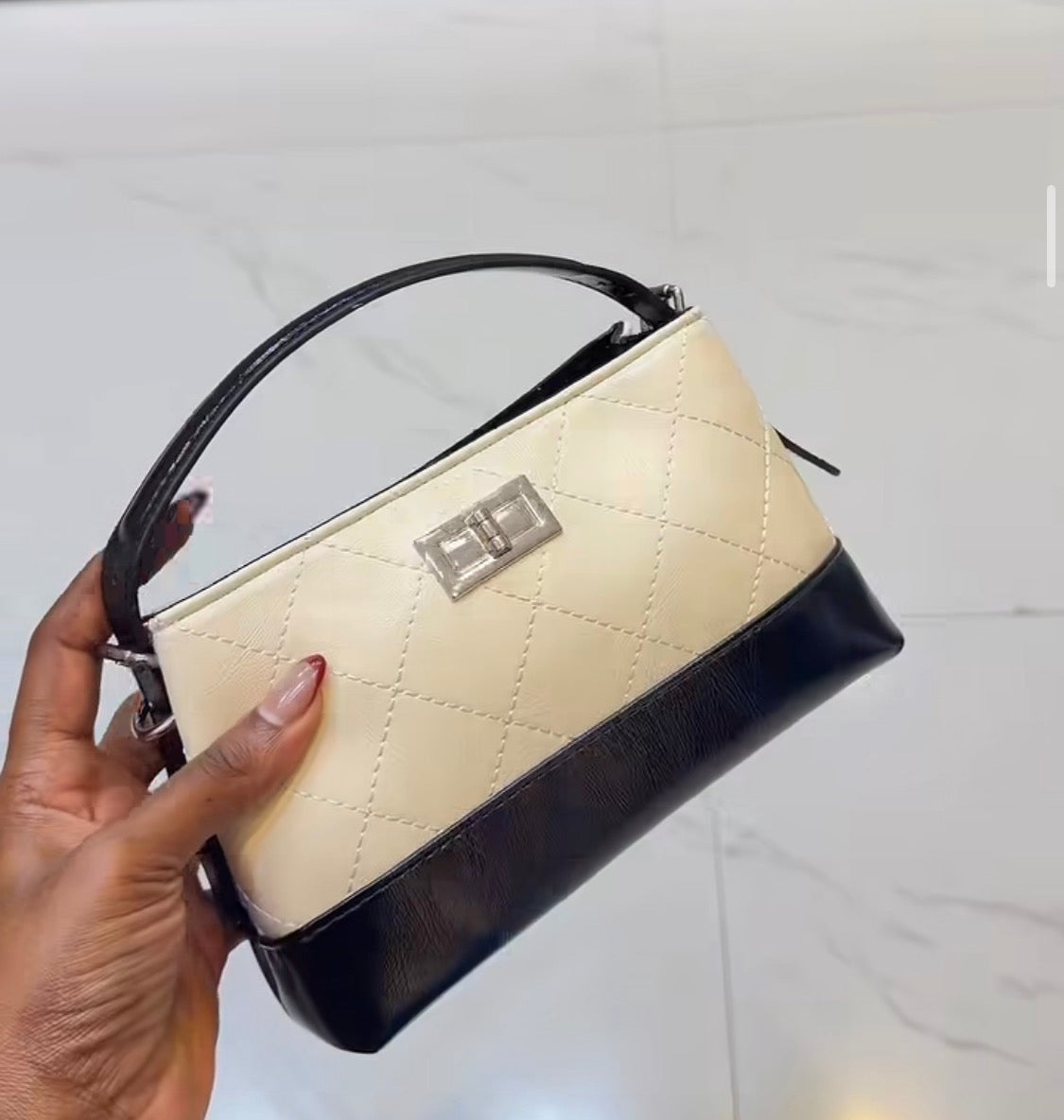 0010# BAG